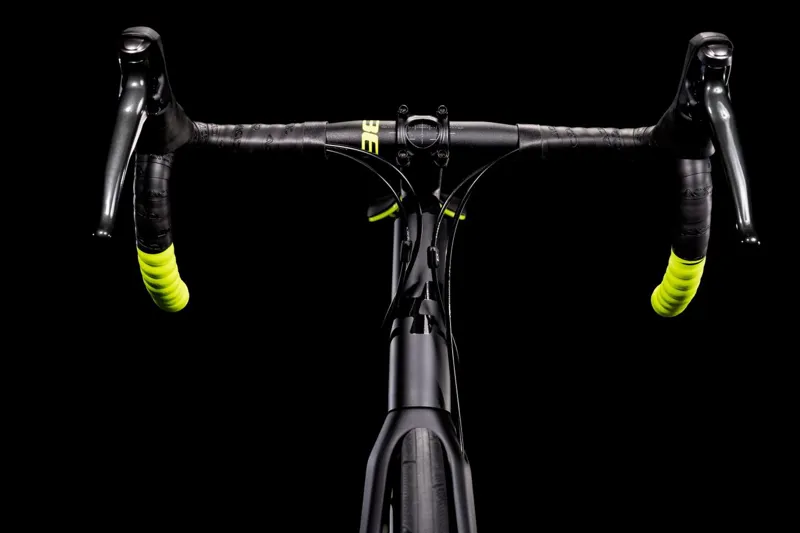 2022 Cube Attain Race Road Bike in Black-2