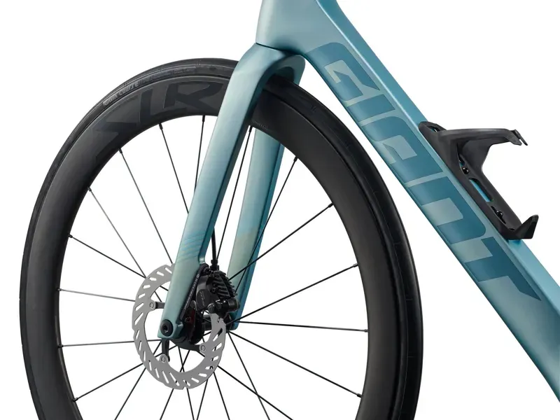 Giant Propel Advanced Pro 1-Di2 Road Racing Bike in Cryo Silver-4