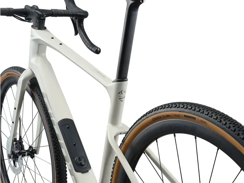 Giant Revolt Advanced 0 Gravel Bike in Snow Drift-5
